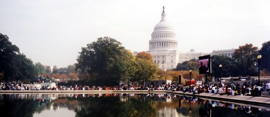 Photo depicts the US Capitol building relating to the US travel ban
